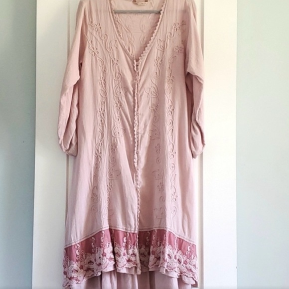 Soft Surroundings Genevieve Embroidered Dusty Rose Bohemian Midi Dress Sz Large - Picture 3 of 7
